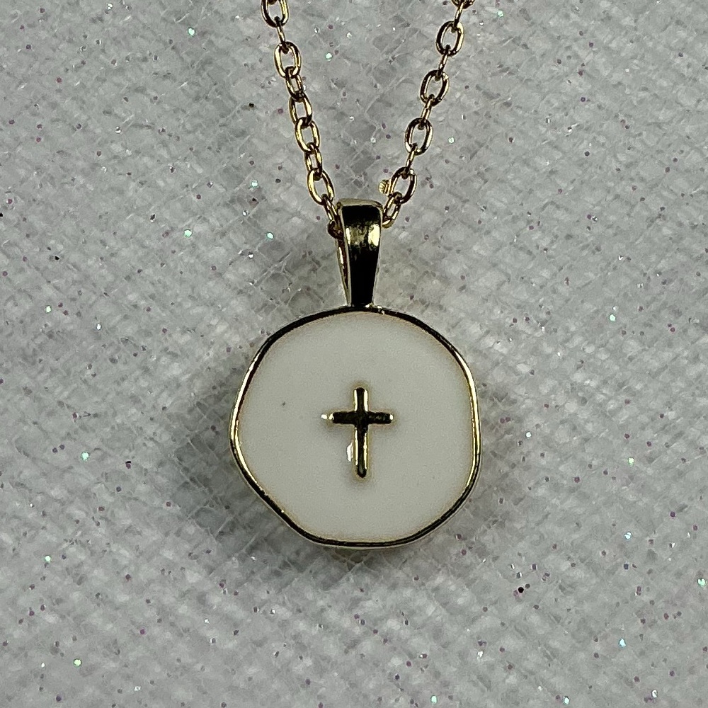 ✝️Gold & White Round  Enamel Cross Pendant Necklace